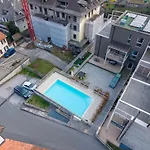公寓 Larius Apartment-residence With Pool On *