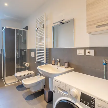Larius Apartment-residence With Pool On Appartement *