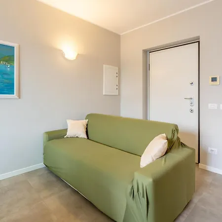 Larius Apartment-residence With Pool On Appartement
