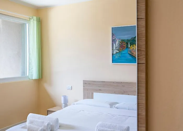 Lägenhet Larius Apartment-residence With Pool On Musso