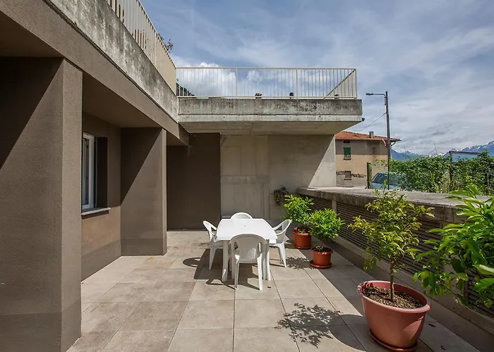 Larius Apartment-residence With Pool On *