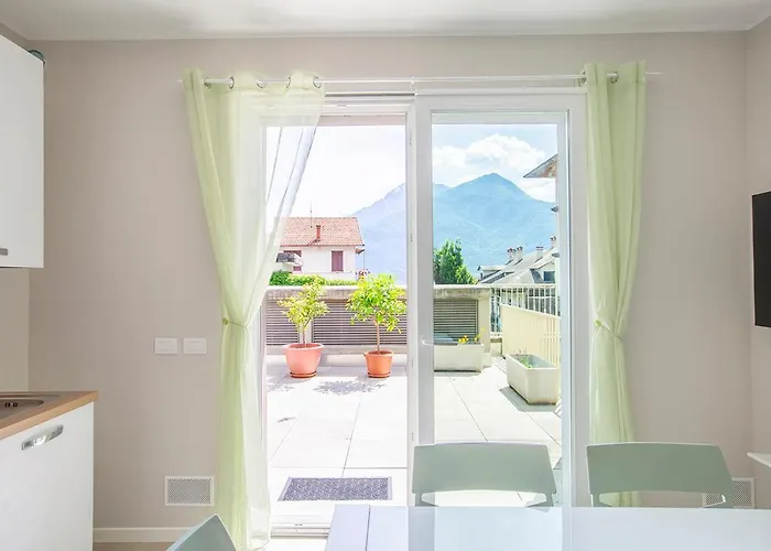 Larius Apartment-residence With Pool On * Musso