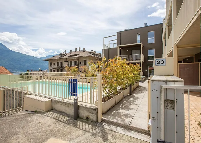 Larius Apartment-residence With Pool On Apartmán *