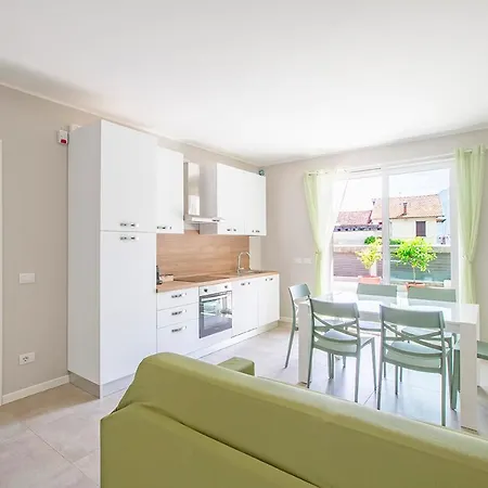 Larius Apartment-residence With Pool On Musso