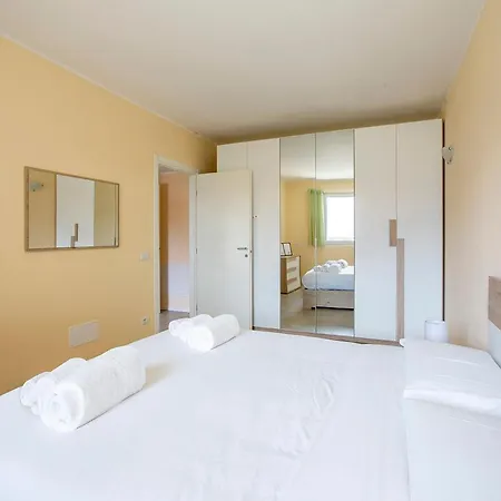 Larius Apartment-residence With Pool On Apartamento *