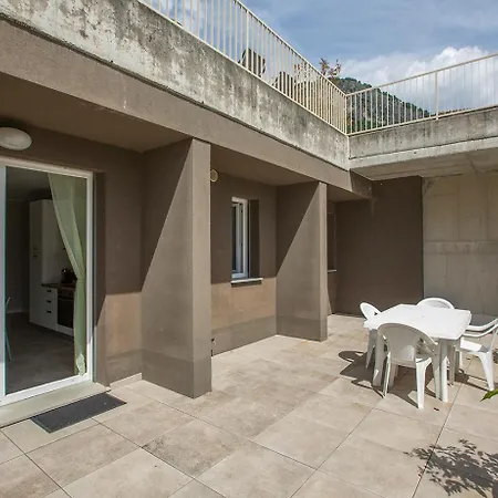 Larius Apartment-residence With Pool On Apartamento *