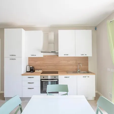 Larius Apartment-residence With Pool On Musso