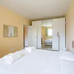 Larius Apartment-residence With Pool On Appartamento *