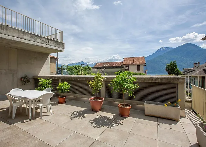 Larius Apartment-residence With Pool On Daire