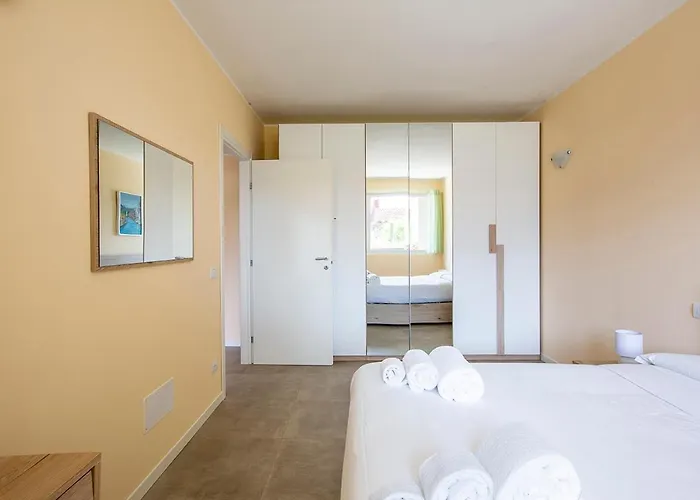 Larius Apartment-residence With Pool On Daire Musso